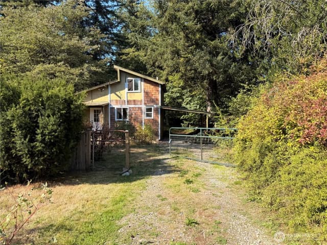 Property photo for 41231 Goldbar Boulevard, Gold Bar photo 2