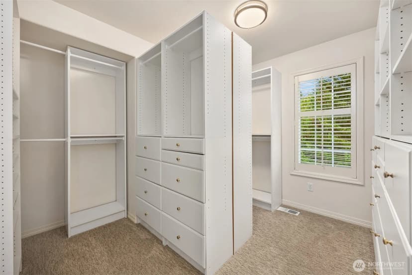 Property photo for 4963 162nd Place Se, Bellevue photo 22