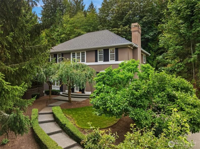 Property photo for 4963 162nd Place Se, Bellevue photo 2
