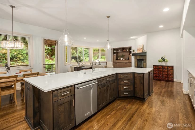 Property photo for 4963 162nd Place Se, Bellevue photo 13