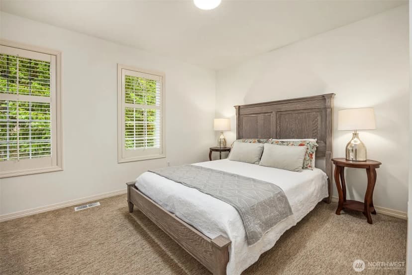Property photo for 4963 162nd Place Se, Bellevue photo 29