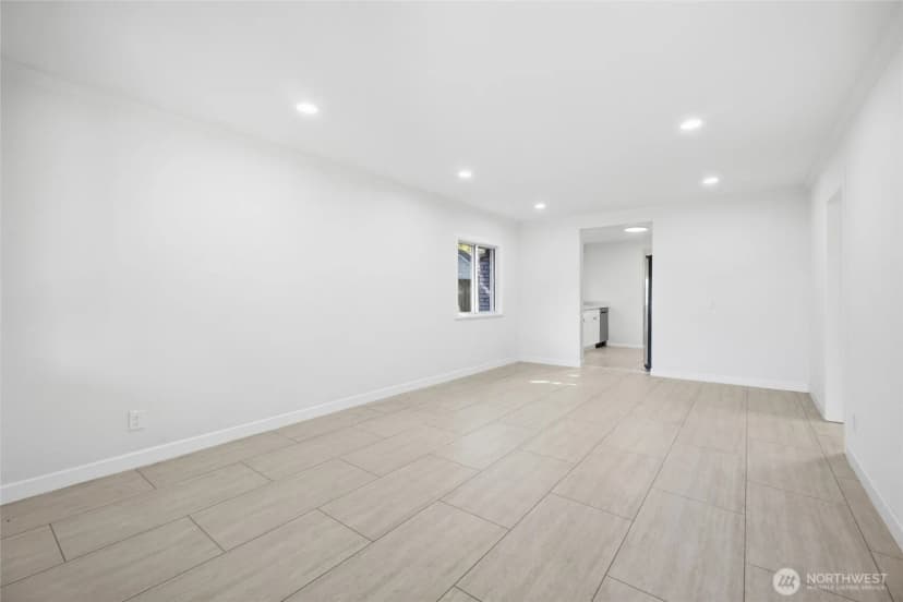 Property photo for 12243 16th Avenue S, Seattle photo 4