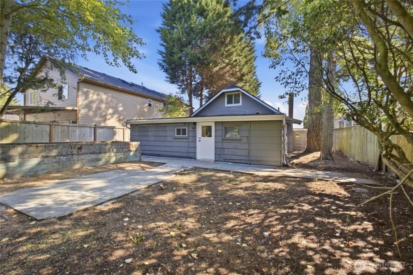 Property photo for 12243 16th Avenue S, Seattle photo 33