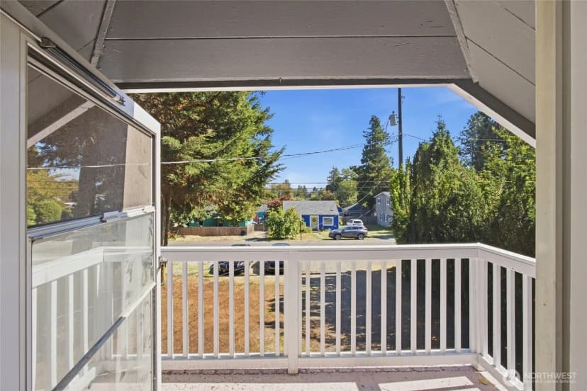 Property photo for 12243 16th Avenue S, Seattle photo 26