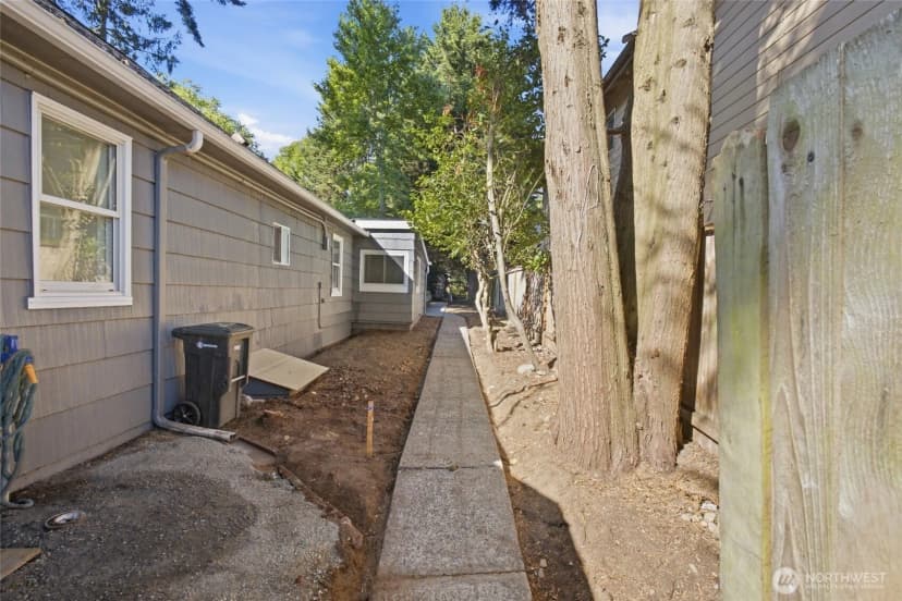 Property photo for 12243 16th Avenue S, Seattle photo 34