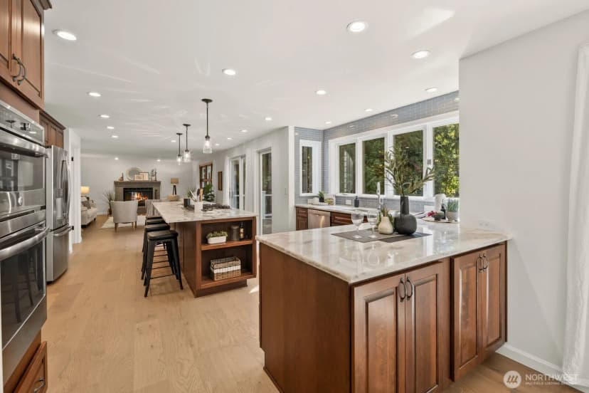 Property photo for 22109 Ne 21st Way, Sammamish photo 6