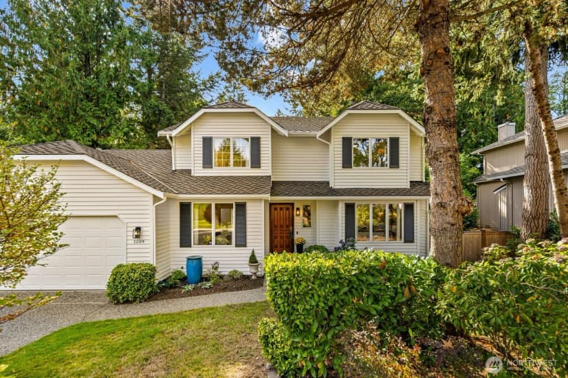 Property photo for 22109 Ne 21st Way, Sammamish