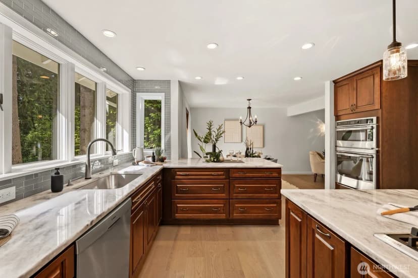 Property photo for 22109 Ne 21st Way, Sammamish photo 10