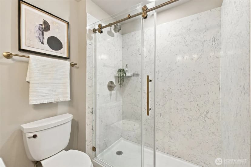 Property photo for 3860 Ne 41st Street, Seattle photo 16