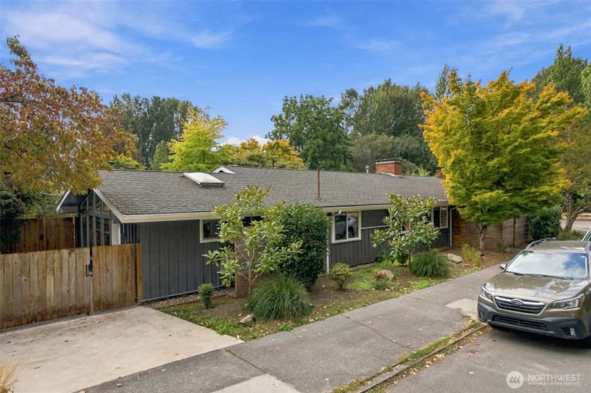Property photo for 3860 Ne 41st Street, Seattle photo 39