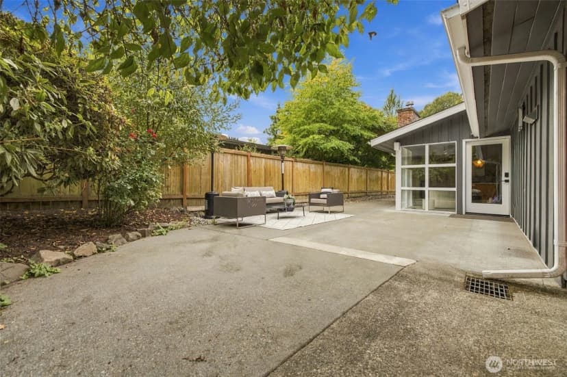 Property photo for 3860 Ne 41st Street, Seattle photo 22