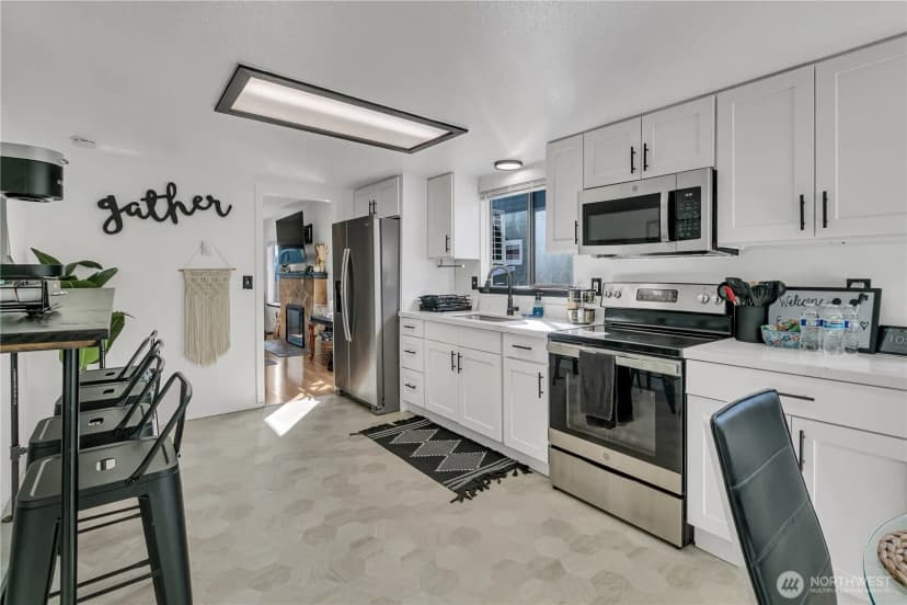 Property photo for 5506 S Sheridan Avenue, Tacoma photo 11
