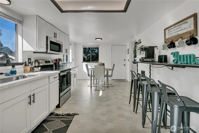 Property photo for 5506 S Sheridan Avenue, Tacoma photo 9