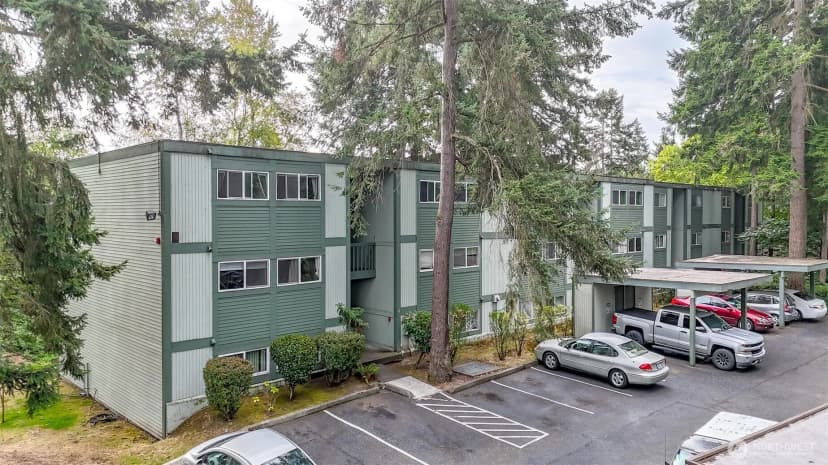 Property photo for 1003 S 308th Street #34, Federal Way photo 2