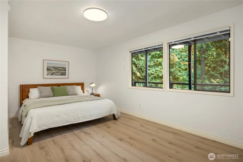 Property photo for 3718 130th Avenue Ne, Bellevue photo 29