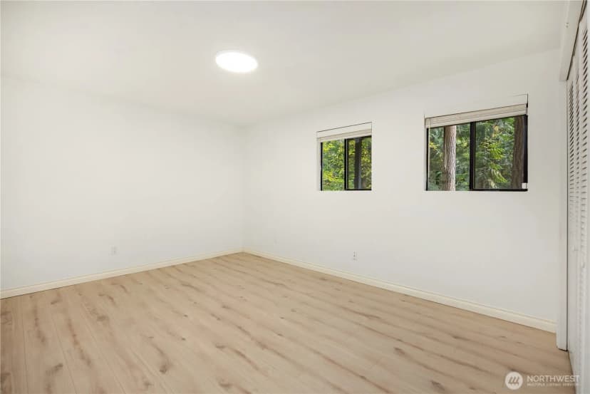 Property photo for 3718 130th Avenue Ne, Bellevue photo 31