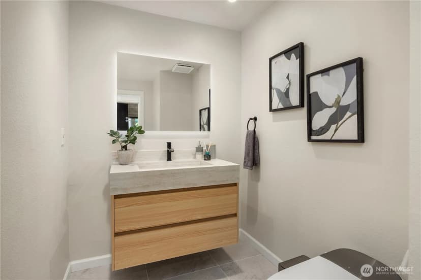 Property photo for 3718 130th Avenue Ne, Bellevue photo 19