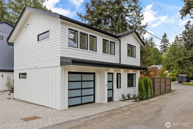 Property photo for 117 Nw 117th Street, Seattle photo 4