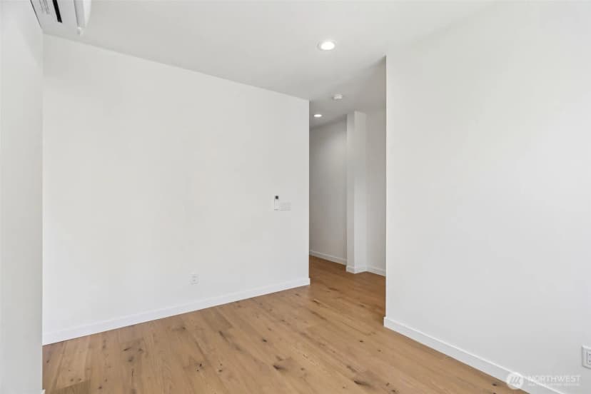 Property photo for 1516 Ne 147th Street, Shoreline photo 15