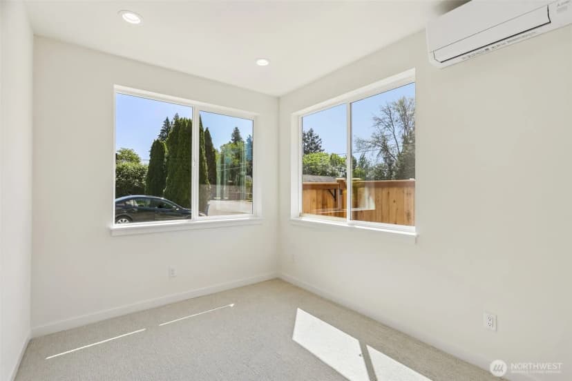 Property photo for 1516 Ne 147th Street, Shoreline photo 16
