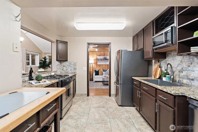 Property photo for 1228 S Lake Stickney Drive, Lynnwood photo 16