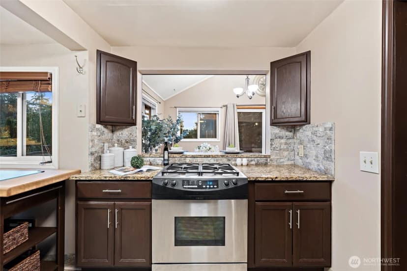 Property photo for 1228 S Lake Stickney Drive, Lynnwood photo 14