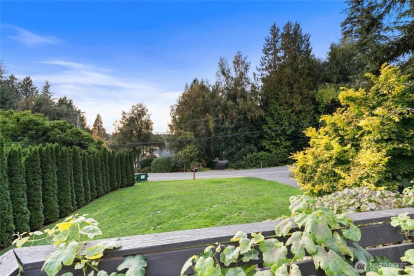 Property photo for 1228 S Lake Stickney Drive, Lynnwood photo 29