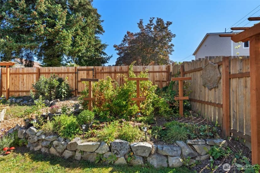 Property photo for 1310 N Montgomery Avenue, Bremerton photo 22