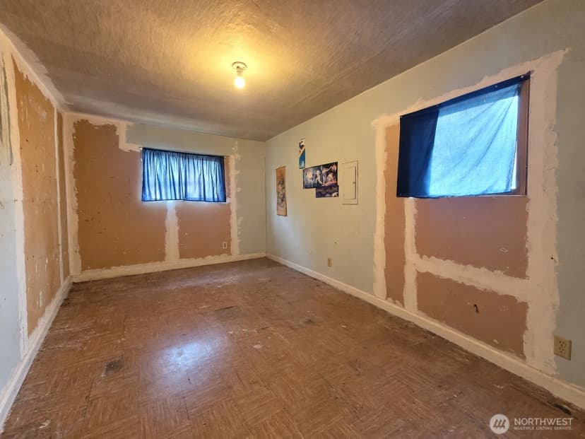 Property photo for 3460 Forest Drive Ne, Bremerton photo 14