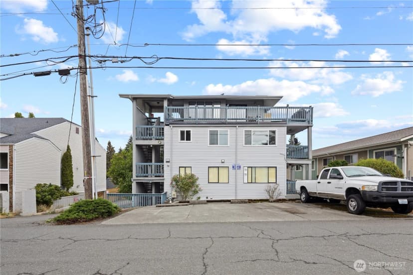 Property photo for 13204 12th Avenue Sw, Burien photo 29