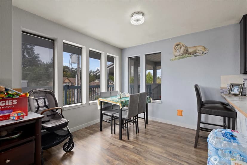 Property photo for 13204 12th Avenue Sw, Burien photo 6