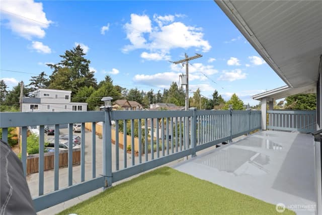 Property photo for 13204 12th Avenue Sw, Burien photo 4