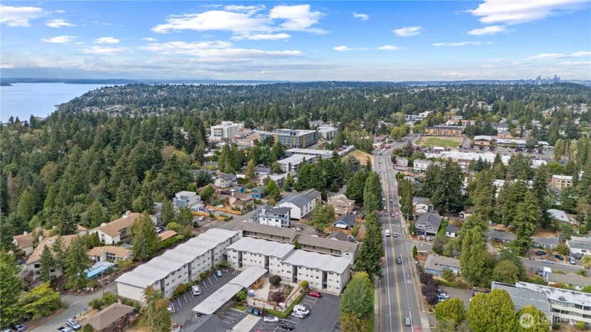 Property photo for 13204 12th Avenue Sw, Burien photo 31