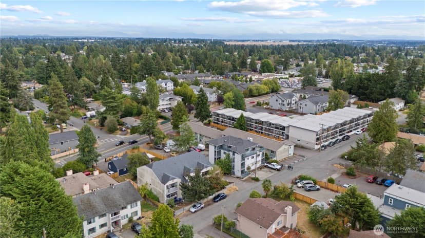 Property photo for 13204 12th Avenue Sw, Burien photo 37