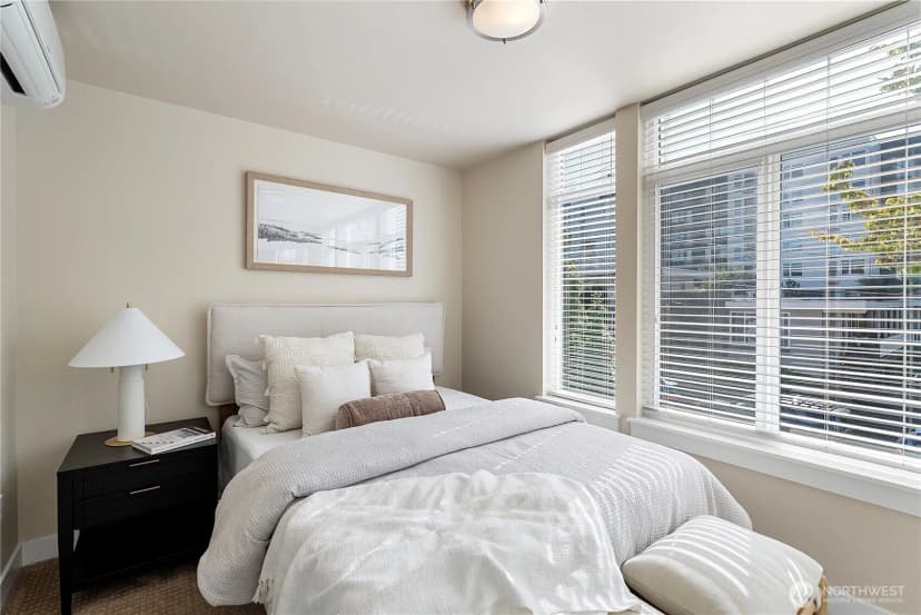 Property photo for 414 Ne 73rd Street, Seattle photo 15