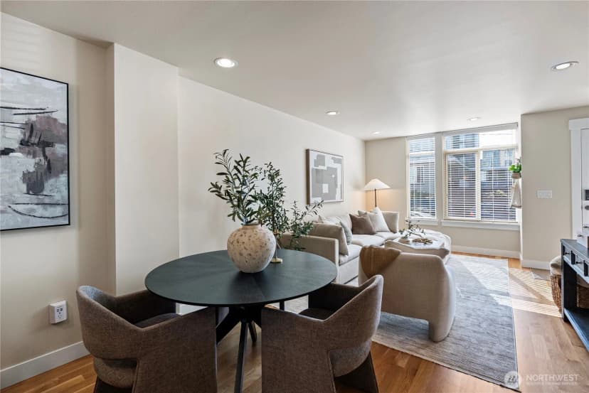 Property photo for 414 Ne 73rd Street, Seattle photo 4