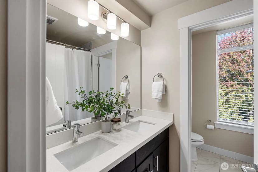 Property photo for 414 Ne 73rd Street, Seattle photo 22
