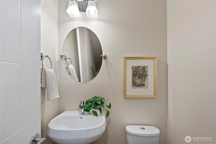 Property photo for 414 Ne 73rd Street, Seattle photo 10