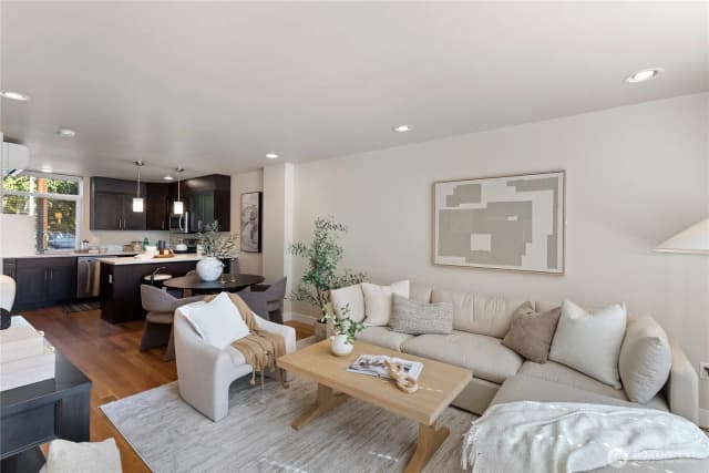 Property photo for 414 Ne 73rd Street, Seattle photo 2