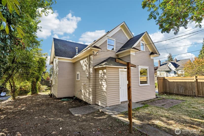 Property photo for 6558 16th Avenue Nw, Seattle photo 30