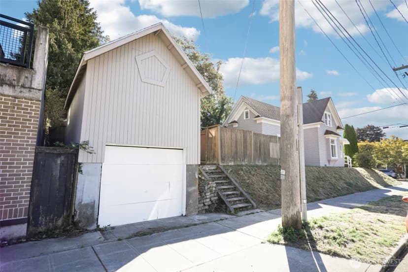 Property photo for 6558 16th Avenue Nw, Seattle photo 27