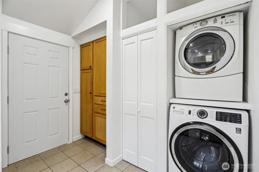 Property photo for 6558 16th Avenue Nw, Seattle photo 14