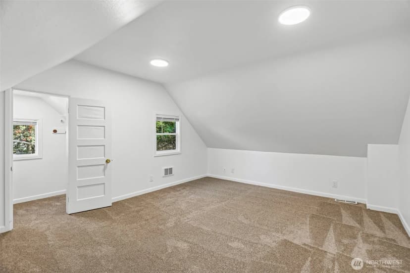 Property photo for 6558 16th Avenue Nw, Seattle photo 19