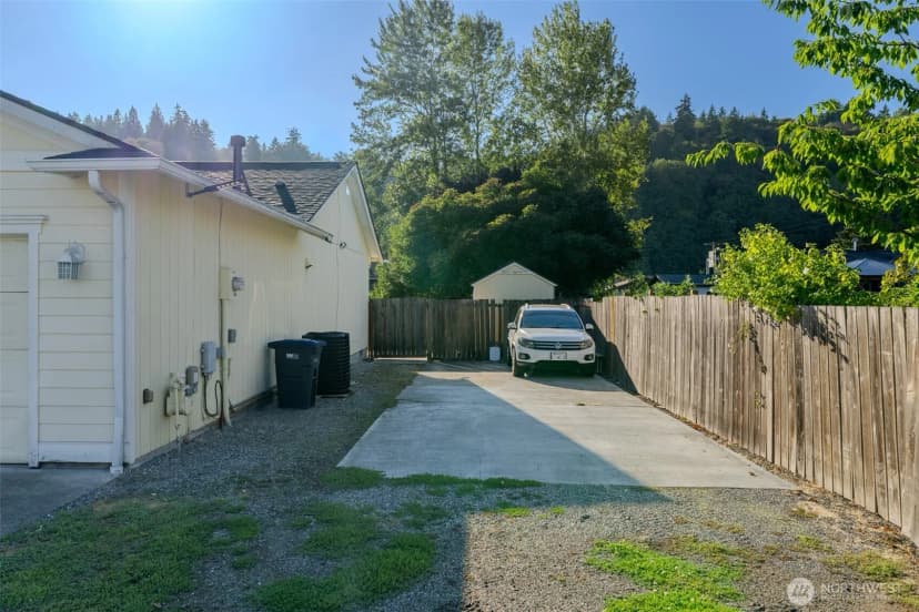 Property photo for 559 Algona Boulevard N, Algona photo 31