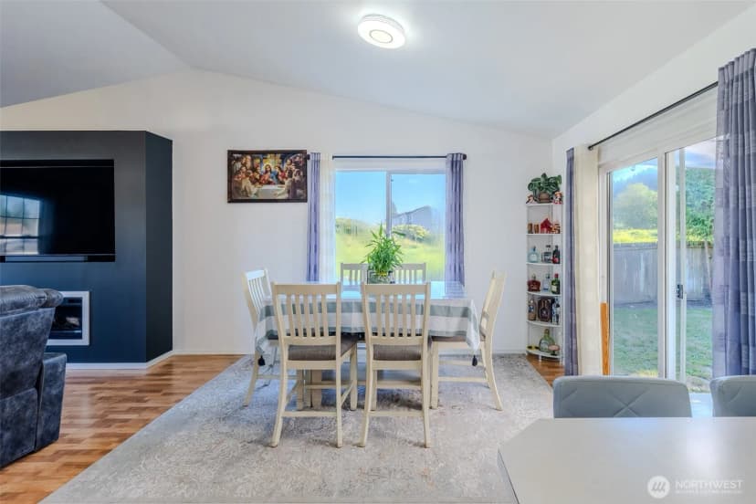 Property photo for 559 Algona Boulevard N, Algona photo 14