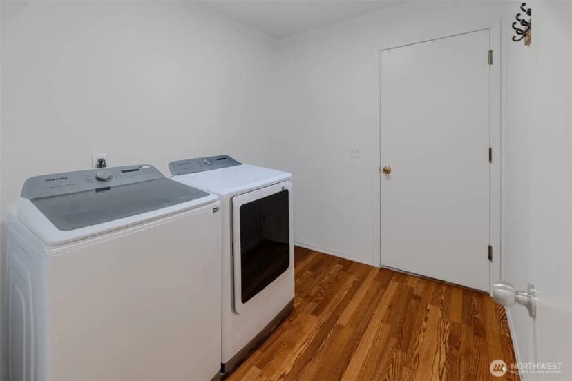 Property photo for 559 Algona Boulevard N, Algona photo 24