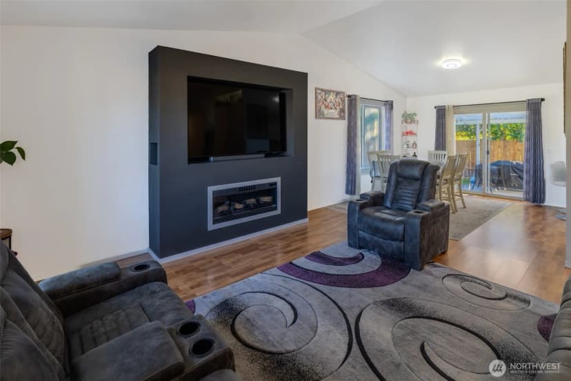 Property photo for 559 Algona Boulevard N, Algona photo 10