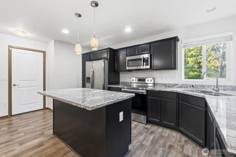 Property photo for 2111 Chesney Road E, Parkland photo 11