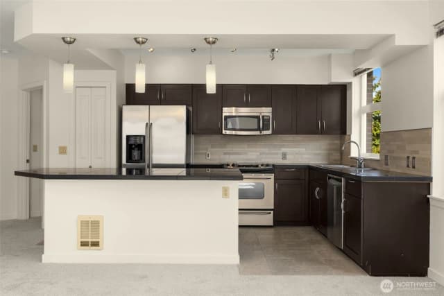 Property photo for 5450 Leary Avenue Nw #446, Seattle photo 2