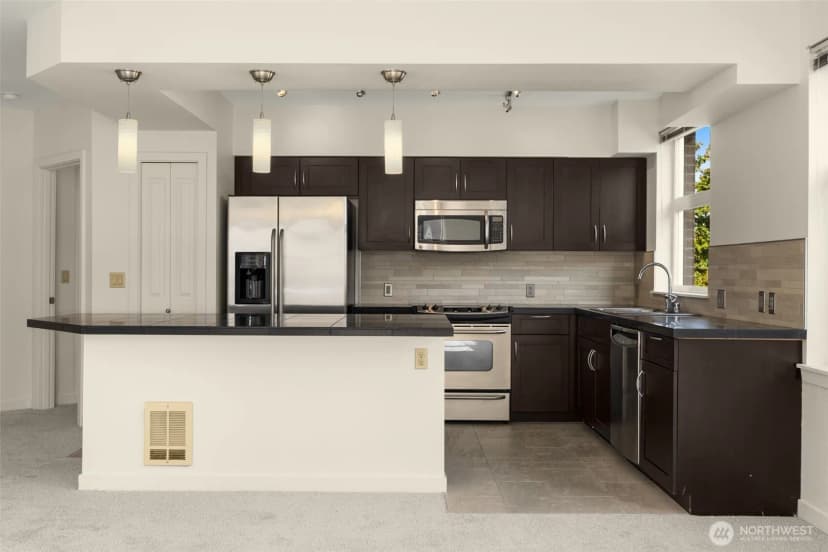 Property photo for 5450 Leary Avenue Nw #446, Seattle photo 2